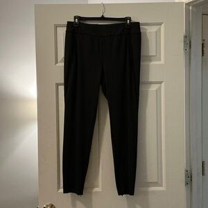 CALIA by Carrie Underwood Black Ankle Pants size Medium